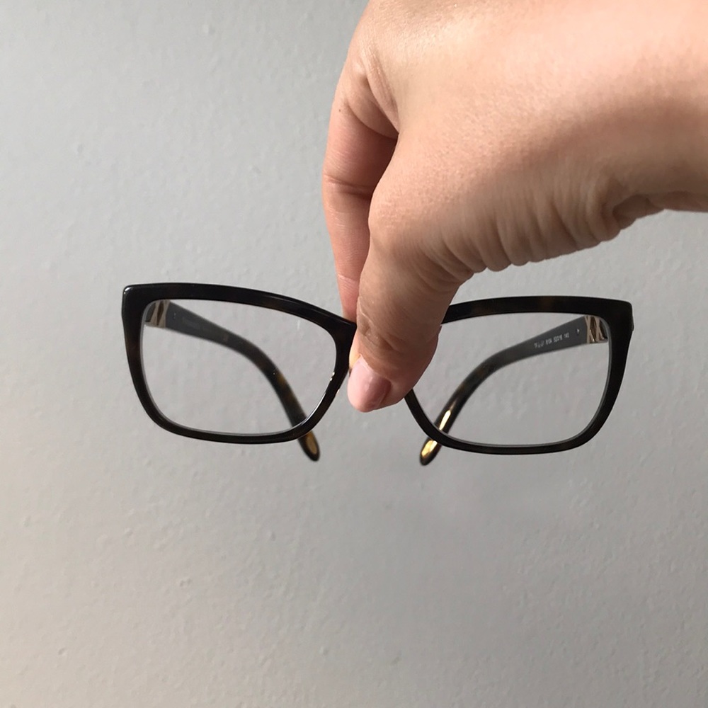 Glasses - Picture 2 of 14